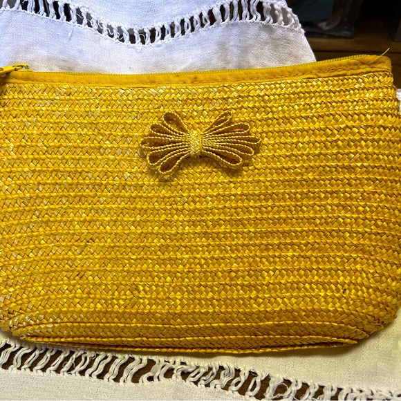 Source Unknown Handbags - Vintage straw clutch